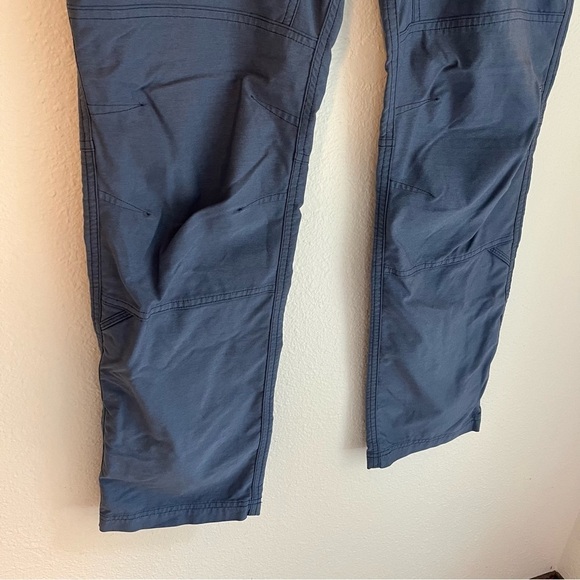 Columbia Hiking Pants - Picture 9 of 11
